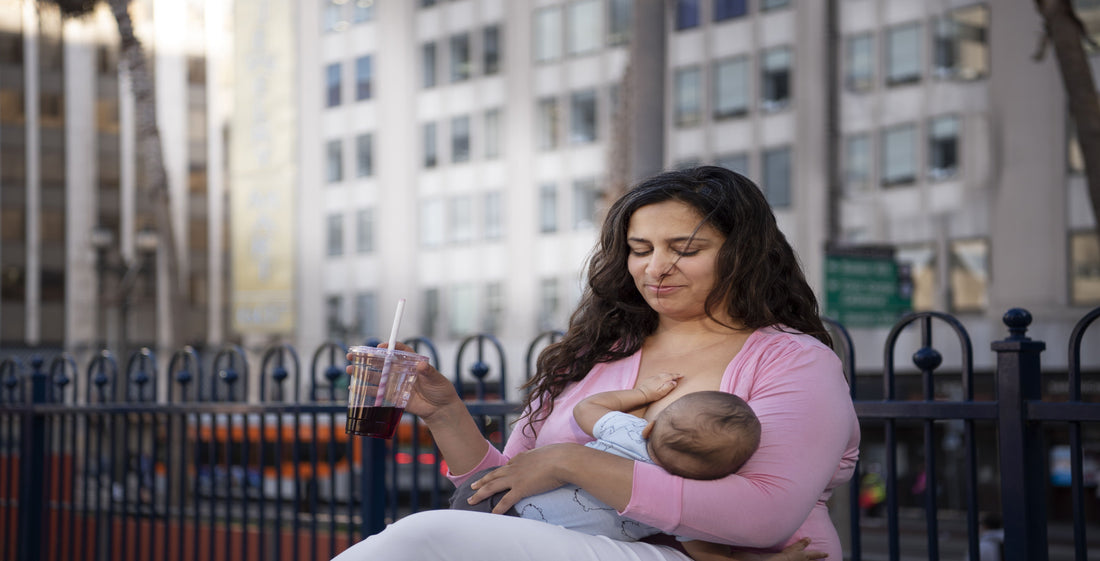 can breastfeeding mom drink coffee
